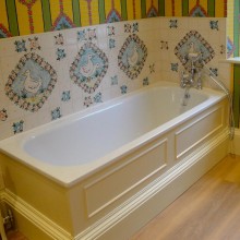 Court Henry Bathroom Bath Tile Splashback