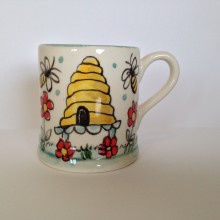 Beehive Mug